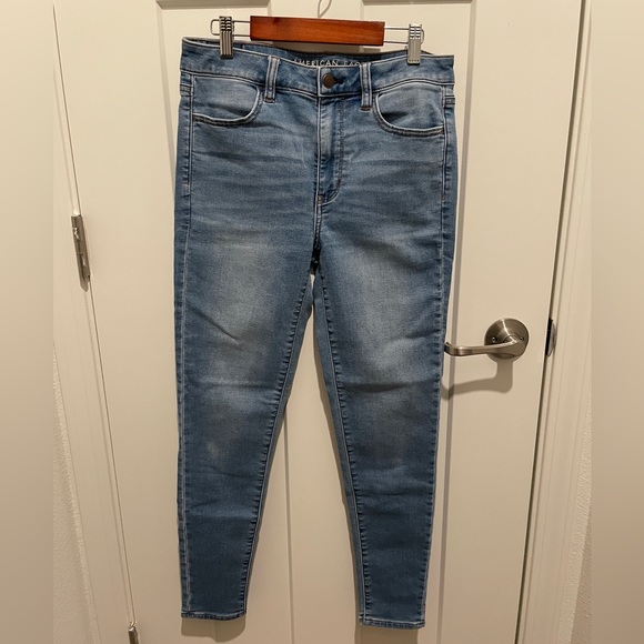 Never Worn American Eagle Hi-Rise Jeggings - Size 6 Regular - Picture 1 of 4
